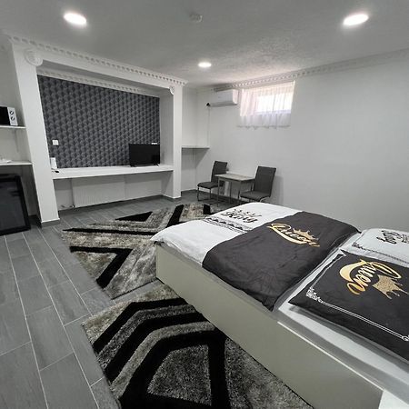 Adel Apartman Kisujszallas 외부 사진