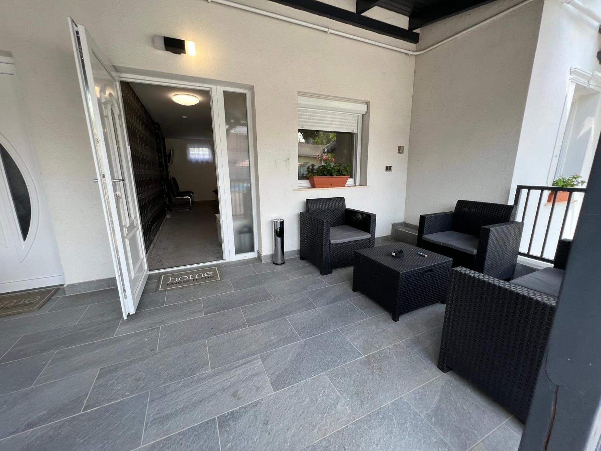 Adel Apartman Kisujszallas 외부 사진