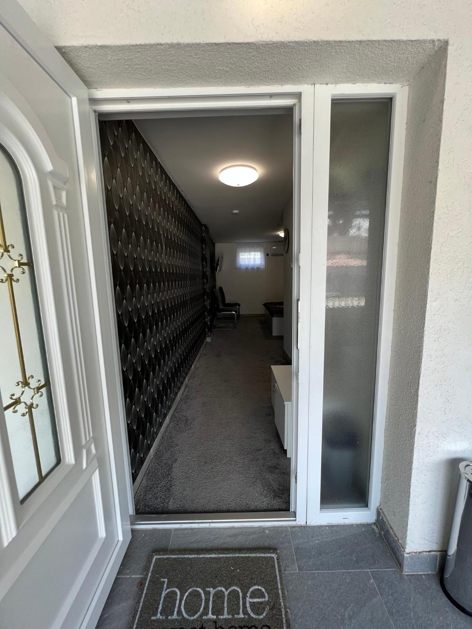 Adel Apartman Kisujszallas 외부 사진
