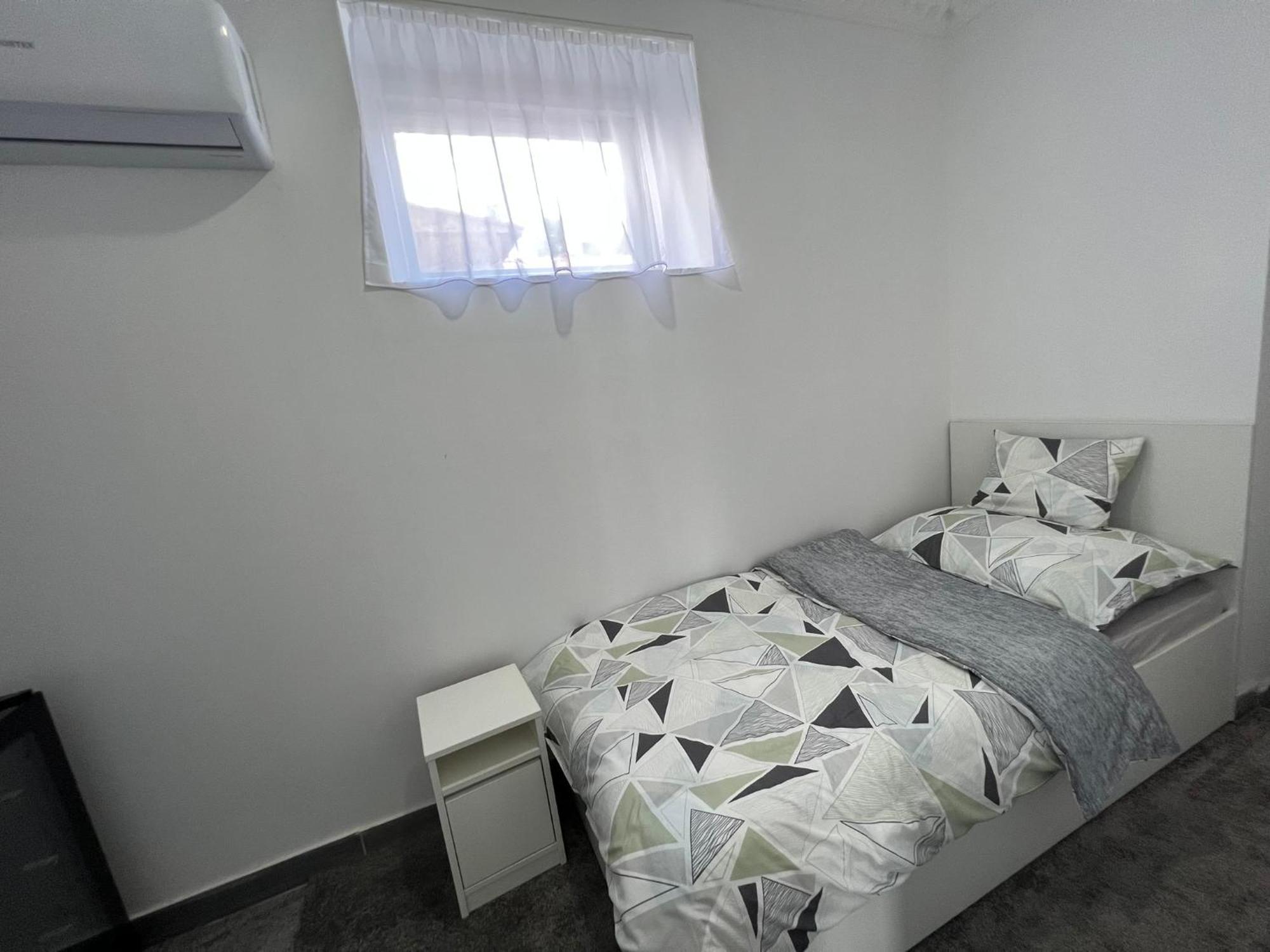 Adel Apartman Kisujszallas 외부 사진