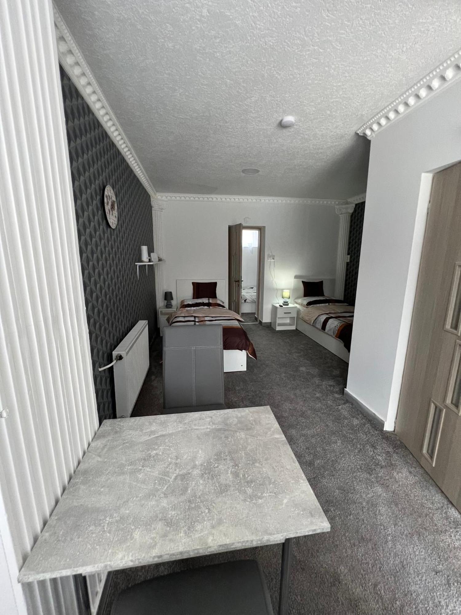 Adel Apartman Kisujszallas 외부 사진